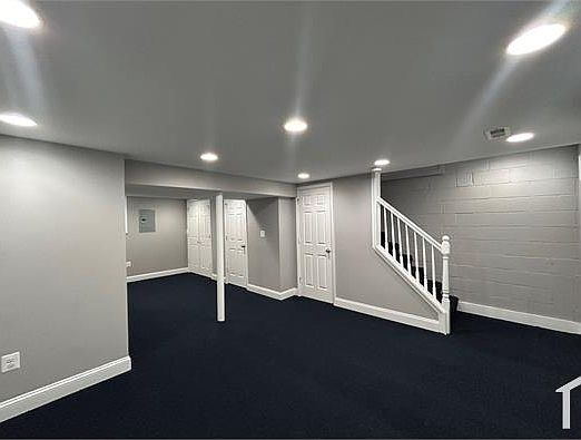 4th image of 524 Queensgate Rd