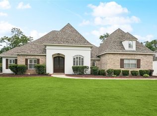 437 Pencarrow Cir, Madisonville, LA 70447