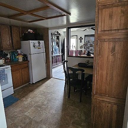 4th image of 837 Acero Ave
