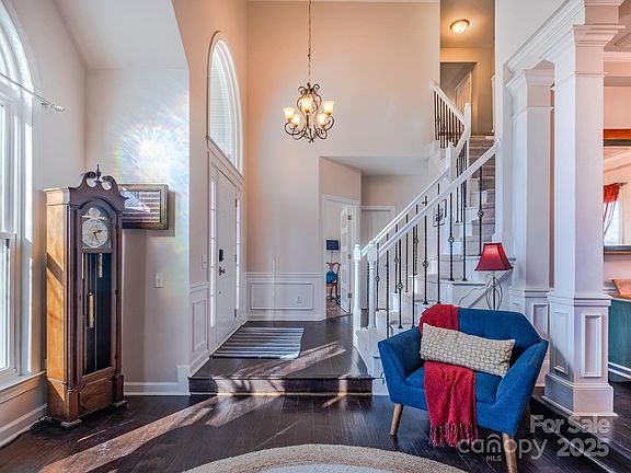 4th image of 7505 Torphin Ct