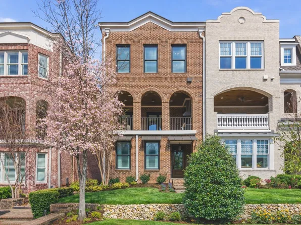 3608D W End Pl, Nashville, TN 37205