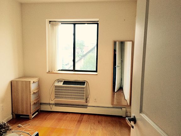 2nd image of 3759 61st St APT 4A