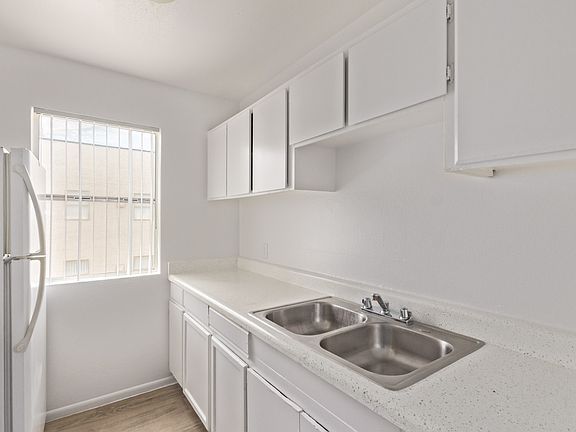 3rd image of 222 E Cody Dr APT 117