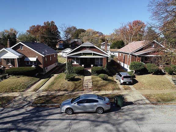 2nd image of 8575 Drury Ln