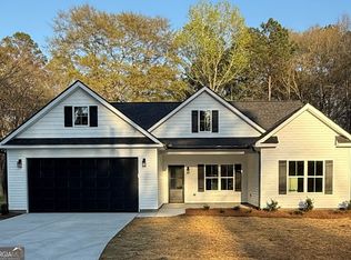 89 Bobbie Ct, Molena, GA