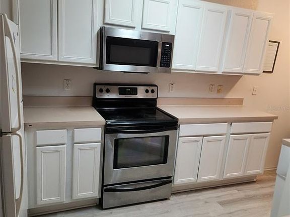 5th image of 9611 Carlsdale Dr