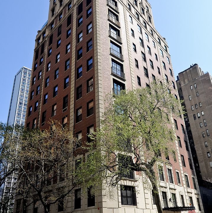 1st image of 1325 N Astor St APT 11