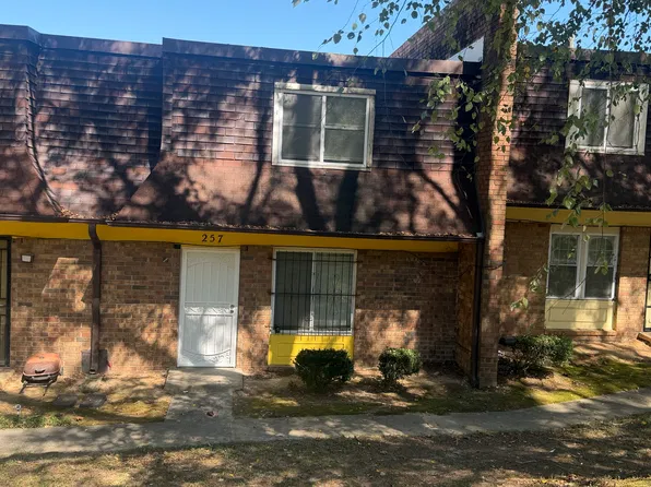 257 Peyton Pl S, Atlanta, GA 30311