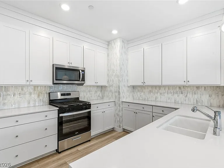 3574 Via Elenora Ln — Photo 10