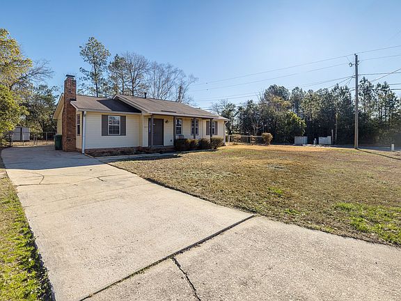 3rd image of 125 Magnolia Dr
