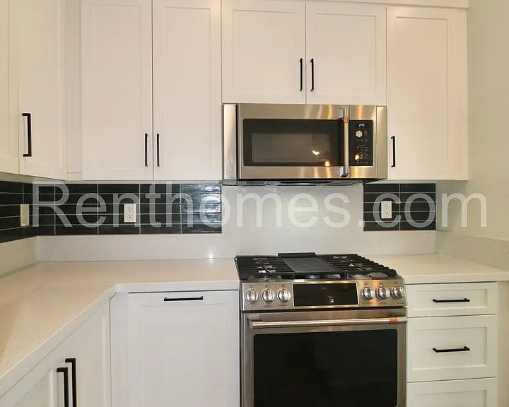 1710 Discovery Falls Dr #101 — Photo 8