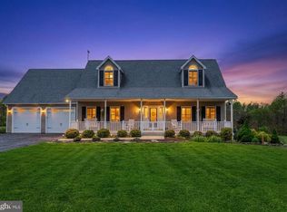 40923 Browns Ln, Waterford, VA 20197
