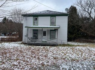 34 Clark St, Island Pond, VT 05846