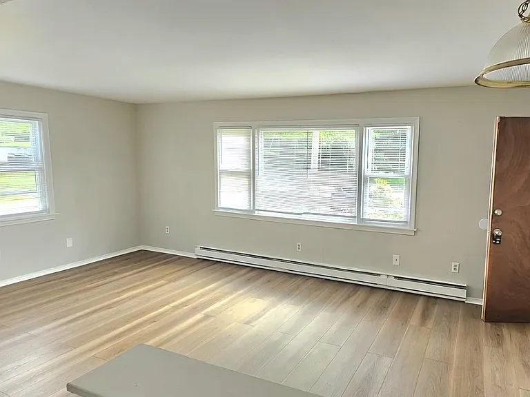 220 Glen Haven Rd #4 — Photo 3