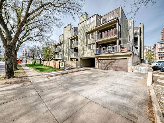3rd image of 10138 116th St NW #3