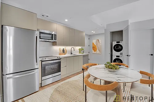 130 Hope St Photo 1