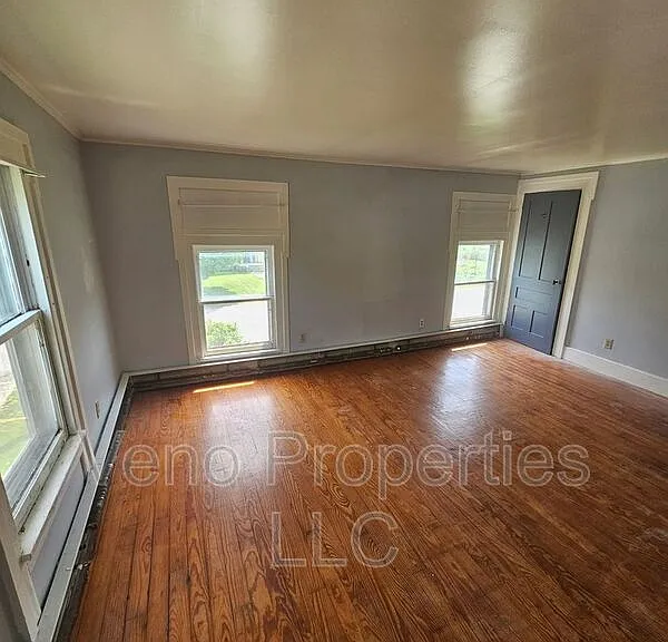 21-25 Washington St #25 — Photo 4