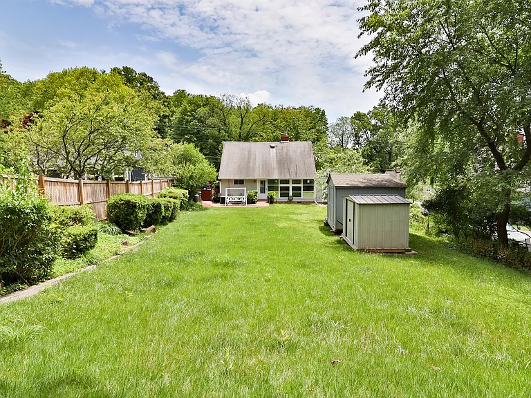 13002 Atlantic Ave — Photo 30