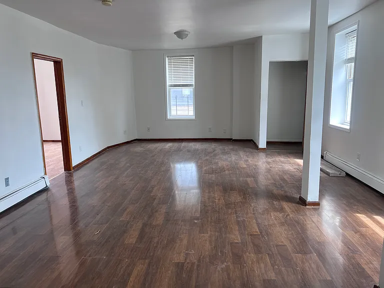 75 Jewett Ave #3 — Photo 1