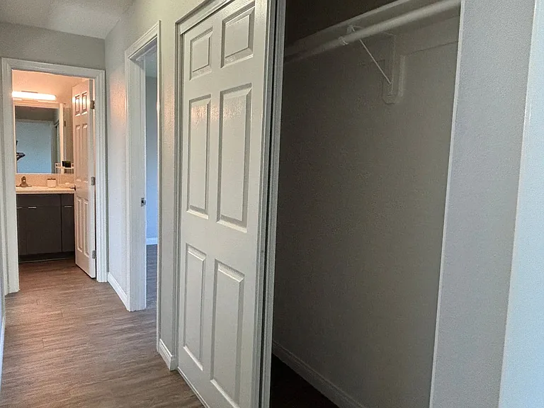 Villa Serrano Apartment Homes — Photo 79