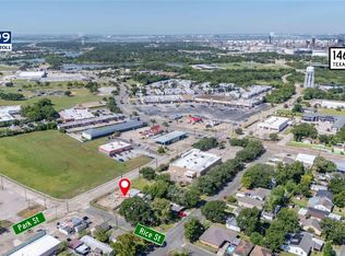 700 Park St, Baytown, TX 77520