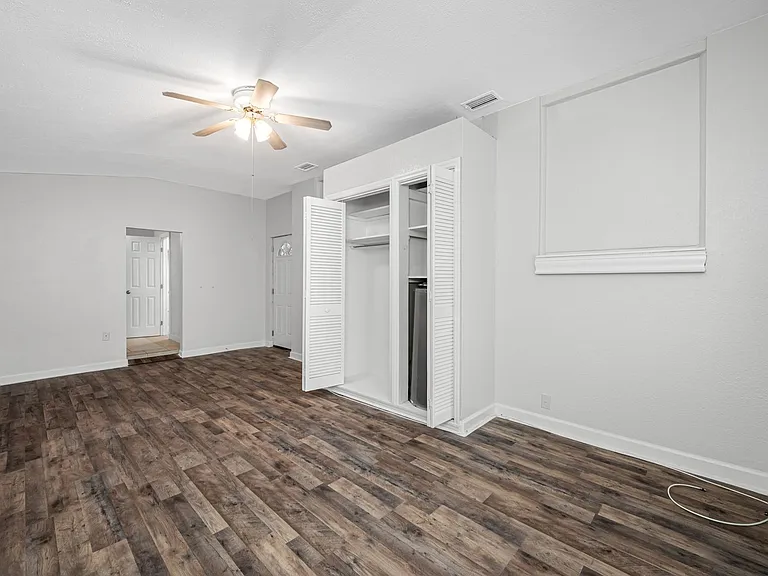 Century Oaks — Photo 99