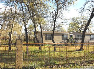 256 Hickory Hill Dr, La Vernia, TX 78121