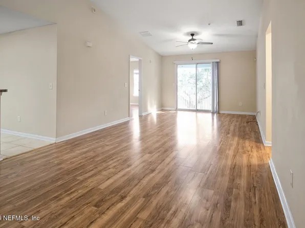 7047 DEER LODGE Circle #106, Jacksonville, FL 32256