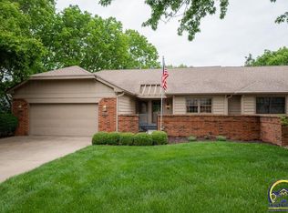 2324 SW Mayfair Pl, Topeka, KS 66611