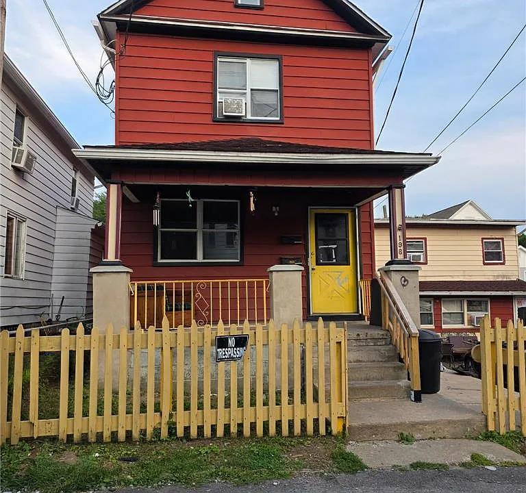198 Gould St