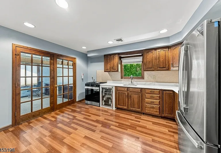 32 Commerce Dr #2 — Photo 1