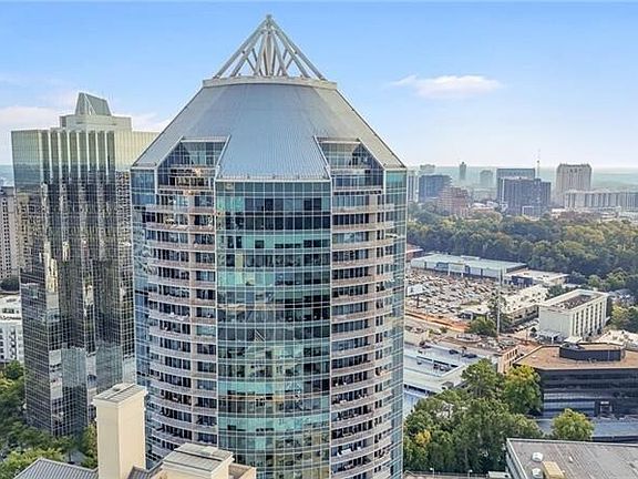 4th image of 3338 Peachtree Rd NE APT 3302