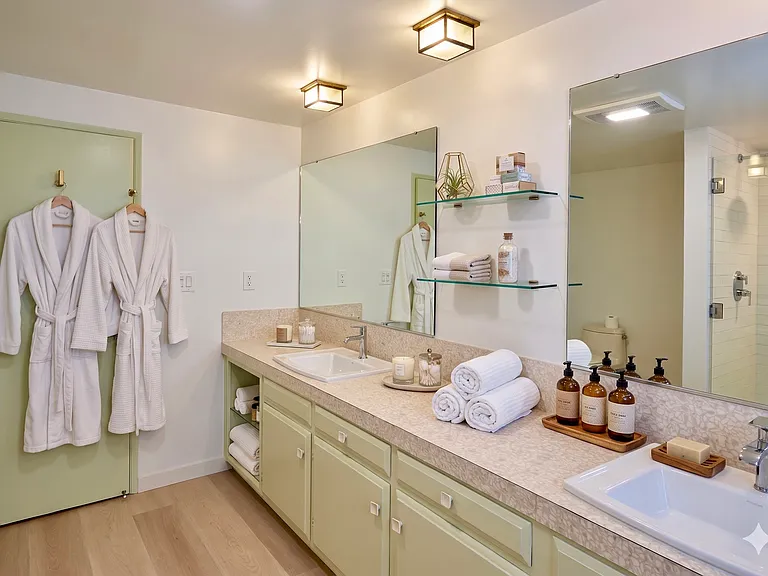 16641 Park Lane Cir — Photo 21