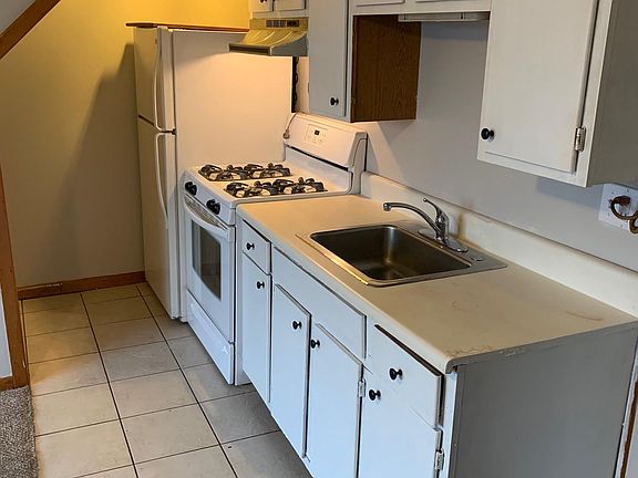 3rd image of 81 Main St #1
