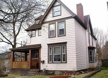 2nd image of 574 Teece Ave