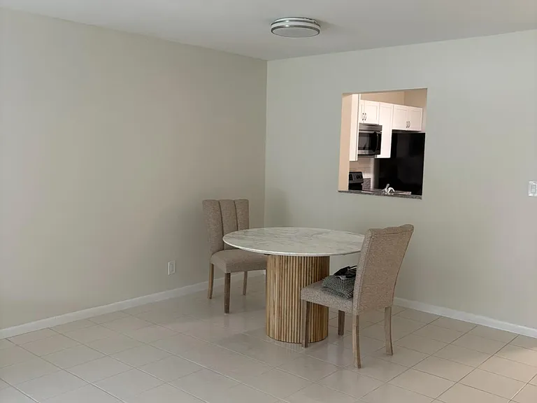 9110 Fairbanks Ln #4 — Photo 7