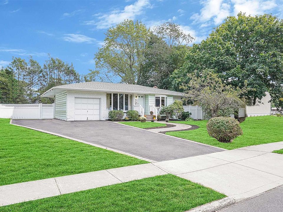 1st image of 50 Bayberry Dr