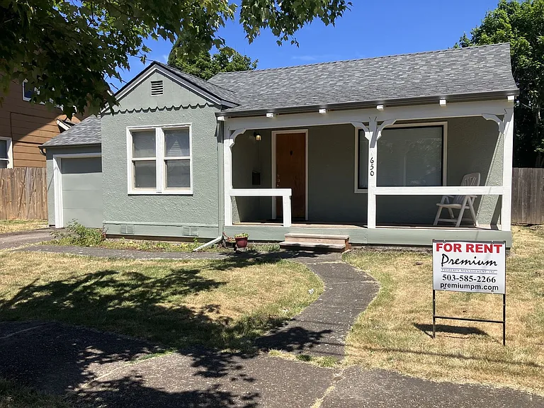 650 Rosemont Ave NW — Photo 1