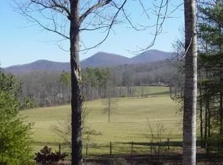 1828 Redhawk Ln, Blairsville, GA 30512