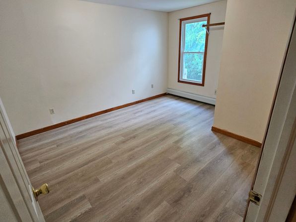 10 Mountain View Blvd #3