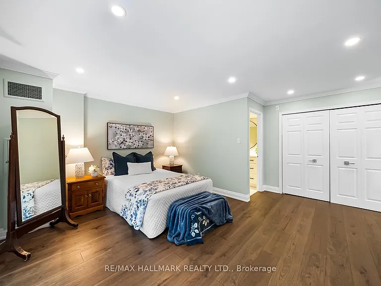 2210 Lakeshore Rd #104 — Photo 32