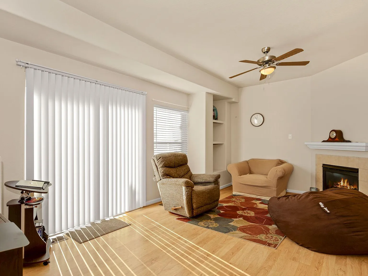 2 bed, 2.5 bath, 1440 sqft, $2,150 — Photo 3
