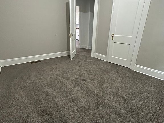 5th image of 3371 Beechwood Ave #1
