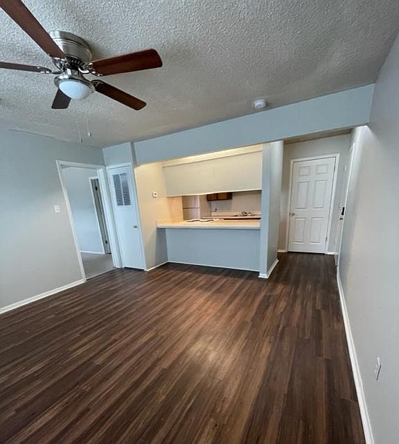 1st image of 115 Sycamore Dr #109