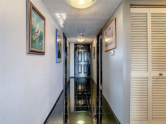 4th image of 1750 Harbor Pl S APT 401