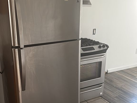 5th image of 169 Temple St APT 2