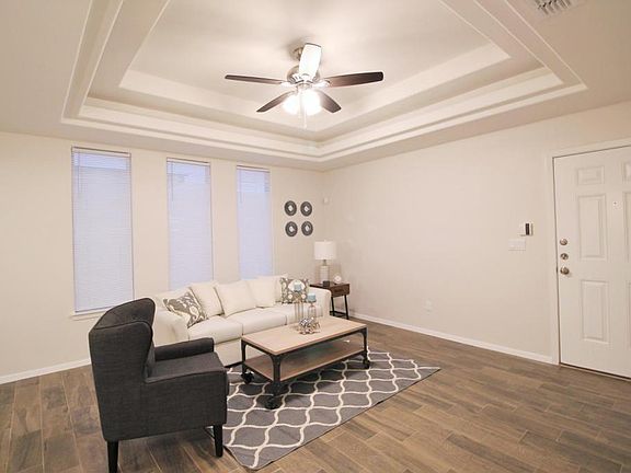 2nd image of 1418 Coyote Hls APT 4