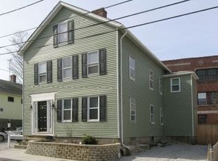 24 Barney St, Warren, RI 02885