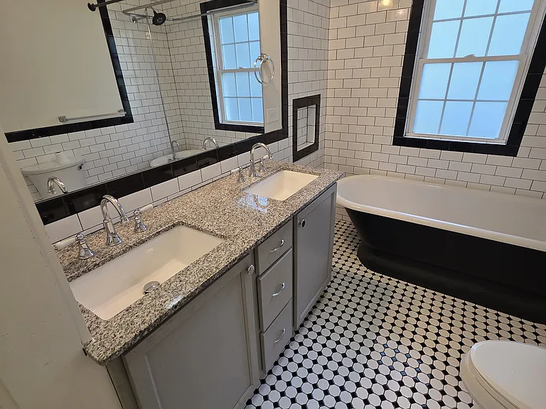 1432 S Gary Ave — Photo 22