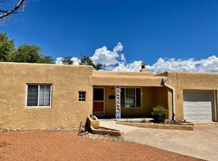 1904 Ridgecrest Dr SE, Albuquerque, NM 87108